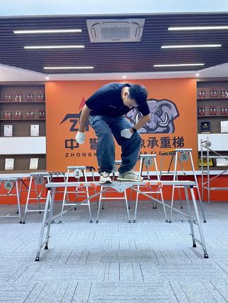 活动倒计时,不要错过哦!刮腻子再也不用担心摔跤!! #大象马凳 #马凳 #装修师傅 #油漆工 #刮腻子