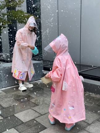 宝宝主动要穿的雨衣,从此不抗拒雨天,重点还有书包位 #儿童雨衣 #上学必备的好物推荐 #雨衣