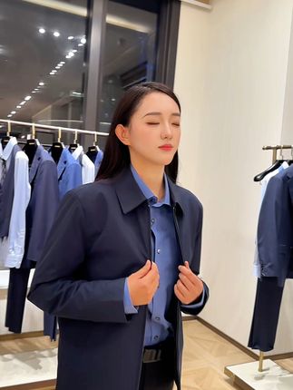 上班穿这件夹克,轻松应对商务场合!免费退货,放心买! 男士秋冬穿啥?这款翻领外套帮你解决难题!运费险让你放心购物!#男生穿搭#品质男装#夹克外套#秋冬穿搭#男生秋日有效穿搭