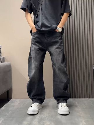 高街设计感阔腿弯刀牛仔裤男 #秋季穿搭 #牛仔裤 #痞帅穿搭 #男士牛仔裤 #高级感穿搭