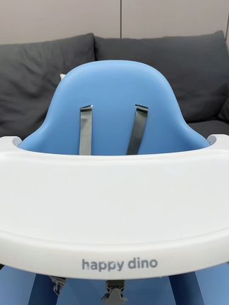 宝宝吃饭不哭闹,妈妈省心神器来了! 这个小玩意儿太好玩了!孩子能自己吃东西啦~快试试吧!#餐椅玩具 #宝妈推荐 #宝宝辅食 #哄娃神器