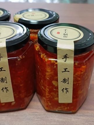 辣到停不下来!纯手工潮汕风味蒜蓉辣椒酱下饭神器 香香辣辣,辣的过瘾#辣椒酱