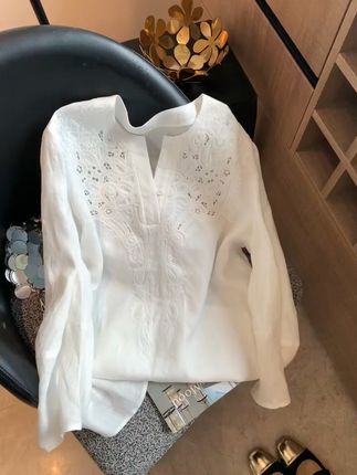 穿上这件亚麻衬衫,你就是秋天的气质女神! 秋冬穿啥?这款简约又高级的老钱风单品帮你解决难题!#秋季穿搭#显瘦穿搭#高级感穿搭#衬衫穿搭#早秋贵气感穿搭