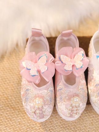 宝贝穿上古风鞋,公主气质立现 #舞蹈鞋#儿童鞋子推荐#好物推荐#古风鞋#软底软面穿上超舒服