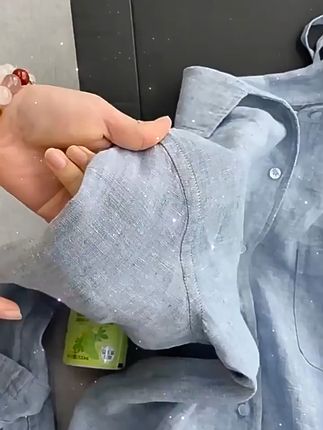 大码男士也能穿出高级感!灰色衬衫阔腿裤,轻松退换无压力 大码男士秋冬穿搭指南!这套衣服真的太好穿了!关键还有运费险,不拍白看! #休闲运动套装 #男生秋日有效穿搭 #大码套装 #男士套装 #300斤