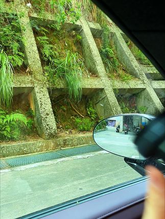 #车载手机支架 的全新形态,真空吸附只需一个平面都能吸住,想怎么吸就怎么吸#车载支架 #磁吸手机支架 #好物推荐🔥