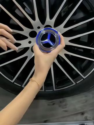 装上它,车子瞬间高大上!免费退货无压力 红旗专用磁吸式轮毂灯来啦!安装简单方便,还有运费险哦~#汽车用品#汽车好物#车载好物#开车必备#汽车好物推荐