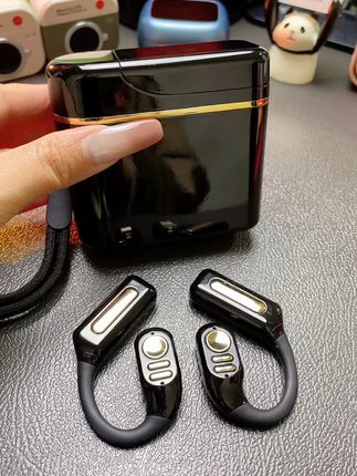 耳机戴久不舒服?这款挂耳式降噪耳机让你解放耳朵! 今天是双十二活动最后一天了!有需要的朋友抓紧时间下单吧!!!#蓝牙耳机 #数码科技