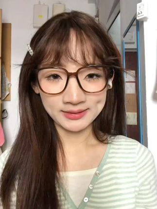 痘痘消了留印?这款精华帮你轻松告别红黑痘印! 今天是最后一天了!明天开始就不再有运费险啦!!!现在下单还包邮哦~#给美妆界一点异次元的震撼#琥珀流光大片豆包零帧起手#七夕当然要穿琥珀流光风啦#当琥珀流光闯进二次元#琥珀流光风在变装界有多权威