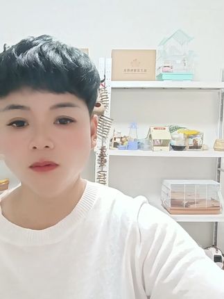 养鸟谷子!新鲜黄谷子让鹦鹉爱上吃饭时间! #鹦鹉 #虎皮鸟 #小零食 #色泽金黄