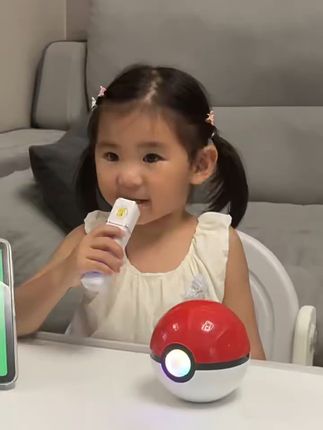 在家也能开KTV!宝可梦精灵球音响唱遍全场 家里孩子爱听音乐?这款小音箱能当话筒还能放歌!#儿童玩具#益智玩具#玩具#亲子互动#我的七夕不出错清单