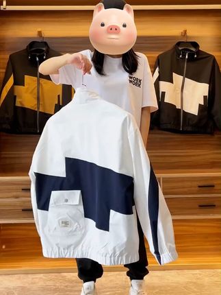 撞色拼接夹克,轻松穿出痞帅范儿! 标题!!!!!!!!!!!!!!!!!!!!!!!!!!!!!!!!!!!!!!!!!!!!!!!!!#男生穿搭#夹克外套#秋季穿搭#高级感穿搭#秋天夹克穿搭技巧