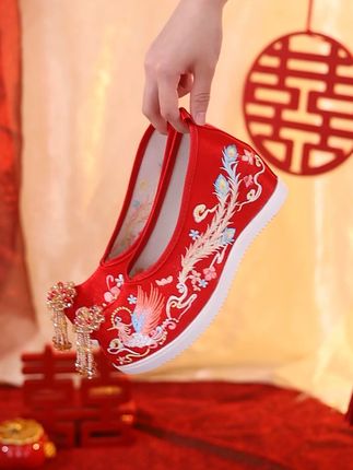 红色古风婚鞋 坡跟高跟新娘款! #古风鞋 #婚鞋 #中式婚礼 #不累脚 #凤冠霞帔