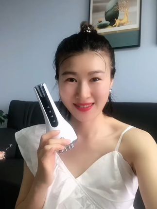 轻松按摩全身!免费退货无压力 这个东西真的太好用了!我买了三个了,一个自己用两个送朋友。有运费险,不喜欢还可以退#经络疏通 #热点活动线上验收