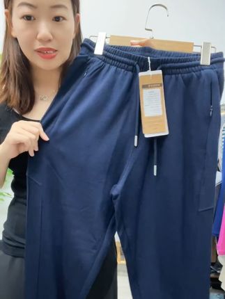 冬天户外运动,这条速干裤让你告别寒冷! 冬天必备!这款裤子真的太好穿了,面料柔软舒适又暖和,关键还是包邮到家哦~#面料柔软舒适#男女同款#百搭神裤#显高显瘦显腿长#秋日户外就穿琥珀系