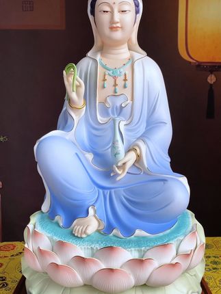 桌面添景,陶瓷摆件美翻天,不满意可退哦! 告别旧梦,不是失落,是给新希望腾出空间。#好物推荐🔥 #观音 #莲花正坐观音 #摆件 #手工制作