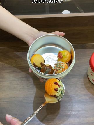 午餐不再将就,这款饭盒让你随时享受热乎饭菜! 这个保温效果真的太好了!早上装上饭菜中午吃还是热乎乎的!快来看看吧~