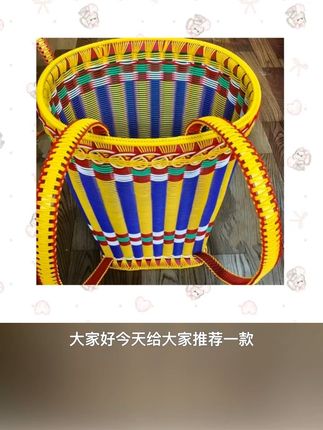 背上这大容量背篓,买菜逛街都不愁! 这个季节去山里采菌子、摘野果,就选这种结实耐用的大容量篮!#竹编手艺#纯手工编制#传统手艺#非物质文化遗产手工制作#非遗壮锦和竹编的适配度