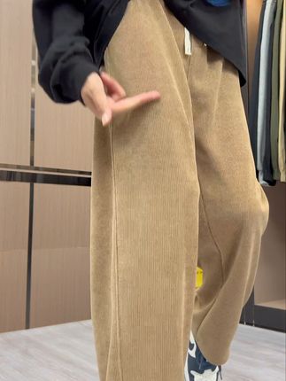 让好看和实用都融入一条休闲裤里#ootd穿搭 #百搭阔腿裤 #男生穿搭 #男士休闲裤 #秋冬穿搭