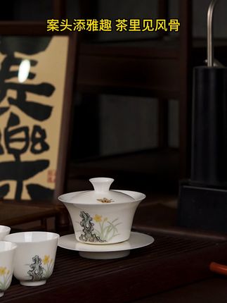 高端茶具,品茗时刻更显格调! 一套完整的好物,是生活美学与品质生活的完美结合!这套茶具太好看了吧~ #陶瓷是刻入中国人DNA的浪漫 #茶具好物推荐 #器物之美 #茶生活 #茶具套装