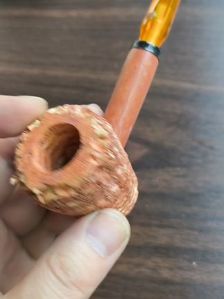 一口美国风情,自由呼吸从这刻开始! 一款非常有特色的烟斗!它就是来自美国密苏里的海泡石玉米烟斗!#烟斗客 #男人简单的快乐 #男人快乐屋 #戒烟 #烟斗