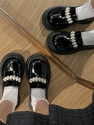 穿上这双复古乐福鞋,轻松驾驭春秋穿搭!免费退货超安心 姐妹们!这个鞋子真的太好穿了!!关键现在有运费险!不拍白看!喜欢就赶紧冲吧~