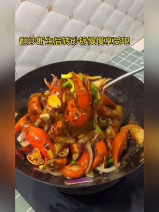 个大肉多青蟹钳,爆炒红烧吃起来那叫一个绝 #海鲜水产 #螃蟹 #蟹钳 #美食分享 #蟹钳