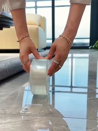 车内整理神器!无痕粘贴,轻松固定小物件~ 车里小物件多又杂乱?试试这款好物!#好物推荐🔥 #纳米双面胶 #收纳整理 #居家好物 #生活小妙招