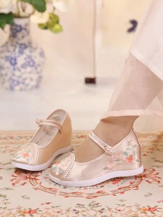 网纱国风女鞋 茶艺师汉服绝配 #国风坡跟鞋 #汉服鞋 #古风鞋 #民族风绣花鞋 #透气舒适