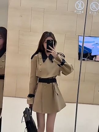 小个子女生也能穿出大长腿!这款风衣太🉑退货无忧 秋冬必备!这款裙子真的太好穿了!!关键现在有运费险,拍下试一试吧~#高级感穿搭#秋季穿搭#小个子穿搭#风衣穿搭#秋天和风衣的适配度