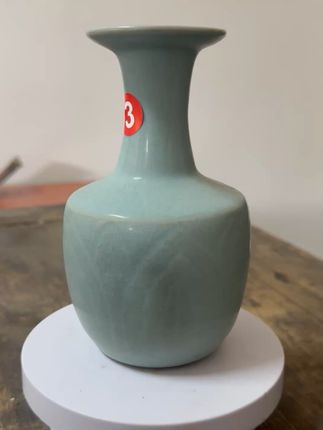 温润如玉的汝瓷,让你爱不释手! #摆件 #陶瓷 #陶瓷摆件