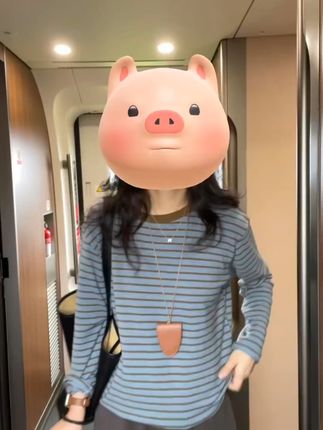 撞色条纹T恤,轻松穿出早秋氛围感! 秋冬穿啥?这款撞色T恤让你轻松打造时尚造型!#早秋穿搭#韩系穿搭#长袖t恤#百搭上衣#被秋日氛围感穿搭拿捏了