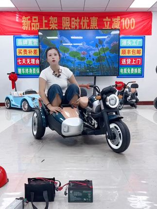 超大动力!双人同乐儿童摩托车等你来坐 孩子总缠着要买大功率车?这款超酷车型满足需求!#儿童玩具 #儿童电动车 #电动车 #玩个很新的东西