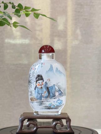 精品内画鼻烟壶 非遗文创高端礼盒来啦!节日送礼超合适~#国风古韵 #传统文化 #手工制作 #天蕙斋 #非遗内画鼻烟壶