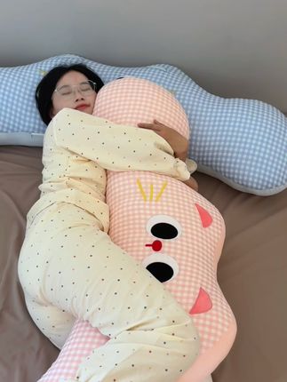这个猫咪抱枕也太软太舒服了吧! #睡觉抱枕 #长条抱枕 #抱枕女生睡觉专用 #抱枕礼物 #少女心好物