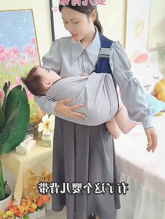 轻松解放双手!宝宝横竖都能背的神器来了! #带娃旅行需要准备些什么 6个月的娃25斤,抱一会就累得手抽筋,还好准备了#简易背带 单手就能操作,太好用了#母婴好物 #夏季必备