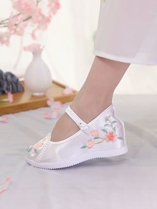 国风坡跟女鞋 夏季透气茶艺师绣花鞋 #绣花坡跟鞋  #民族风绣花鞋  #汉服鞋  #国风刺绣  #透气舒适