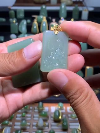 戴上它,每天好心情!18k金碧玉佛牌,男女都适合 想戴寓意美好的饰品?这款颈饰让你心想事成!#好物推荐🔥#珠宝首饰#和田玉#项链#吊坠