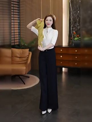 穿上这条阔腿裤,轻松应对职场与休闲!免费退货,无压力试 秋冬穿啥?这款裤子有运费险!不拍白看,喜欢就下单吧~#早秋穿搭#大码女装#阔腿裤#西装裤#早秋不费力显贵穿搭