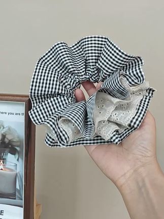 丸子头新宠!双层大肠发圈轻松搞定网红发型! 秋天扎头发总担心松散?这款发圈帮你解决烦恼!#发圈 #大肠发圈 #发绳 #网红发饰 #还有谁不会扎侧丸子头