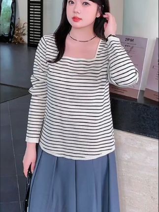 大码女生也能穿出好身材!宽松条纹衫显瘦又时尚 秋冬穿啥?这款宽松针织衫帮你解决难题!#显瘦穿搭#秋季穿搭#大码女装#针织衫#被秋日氛围感穿搭拿捏了