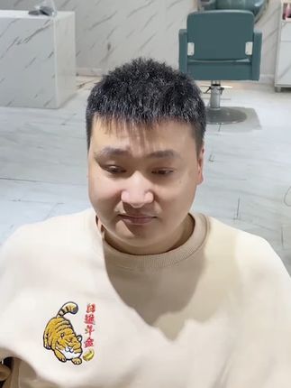 告别尴尬秃顶,这款无痕发际线救场神器! 男生头发少、秃顶愁坏了?这款产品帮你解决烦恼!#增加发量#假发#全真发#发际线补发#拿捏3种发型变美小技巧