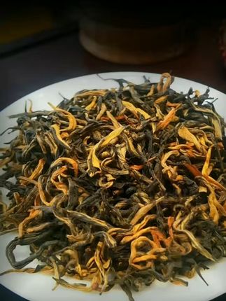 一口薯香滇红,唤醒你的味蕾! 茶友说喝不惯普洱生茶?这款熟茶口感更顺滑!#把夏天的甜蜜一筐筐装满#三伏天邪修减肥还是太权威了#邪修做饭有多简单#包出片的云贵bistro#三伏天人手一件艾草好物
