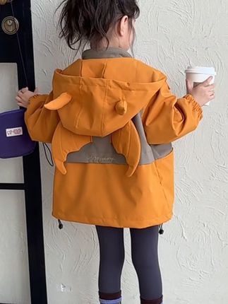 宝贝不怕冷!三合一防风冲锋衣轻松应对秋冬寒风 冬天怕冷星人的救星!这款外套加绒又保暖,孩子穿上暖呼呼!#秋季穿搭#早秋穿搭#秋冬穿搭#冲锋衣#被秋日氛围感穿搭拿捏了