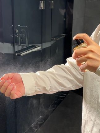 跟你说,要是喜欢桂花的淡香,一定要试试赋刻「满陇桂雨」!#赋刻满陇桂雨 #满陇桂雨 #赋刻旗舰店 #桂花香 #桂花 cc
