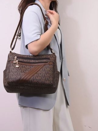 妈妈再也不用担心包不够大了!新款斜挎包轻松搞定日常通勤 姐妹们!这个季节一定要备一个这样的包包!出门逛街、上班都超合适!#包包推荐#包包#单肩包#礼物推荐#我的七夕不出错清单