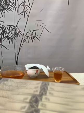 武夷岩茶,一口醇香唤醒你的味蕾! 今天下午四点半到五点钟有活动!喜欢喝好茶的朋友千万不要错过啦~