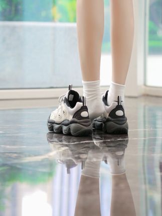斐乐新款豌豆鞋!码数全~快来 #上脚舒适 #软底软面穿上超舒服 #显高显瘦显腿长 #好穿又好搭 #好鞋推荐