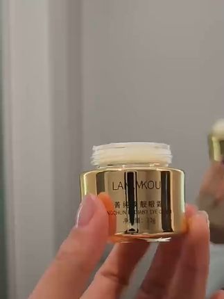 眼周细纹消失的秘密!兰冠眼霜免费退超安心 这个眼霜真的好用!有运费险,不好用还可以退回去!姐妹们赶紧冲!!#护肤#眼部护理#眼霜#淡化黑眼圈#秋天的情绪价值是好皮肤给的