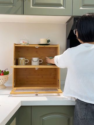 厨房太乱?这款收纳柜帮你搞定!包邮退货无忧 这个小物件真的太好用了!家里各种大小不一的玻璃瓶都可以放进去,而且是包邮到家,还有运费险呢!#生活的疲惫被一缸清波治愈了 #宿舍实用好物大分享 #好物推荐🔥 #打开年轻人的装修信息差 #收纳整理